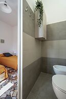 Room-charming Guest Room in Frassino wit