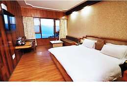 Hotel Vishnu Palace