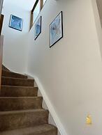 Leeds Apt - Hottub - Sleeps 6 - Special Occasions