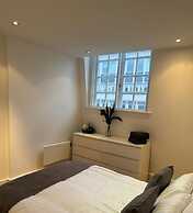 Leeds Apt - Hottub - Sleeps 6 - Special Occasions