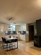 Kvaloysletta - 2 Bed Apartment - Free Parking