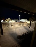 Kvaloysletta - 2 Bed Apartment - Free Parking