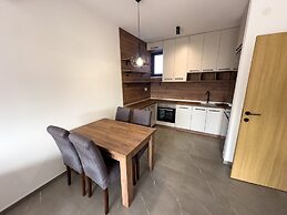 I&I Apartments III