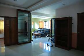 UPAR Hotels Silom