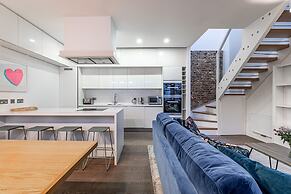 Stanhope Mews Style - 4sms