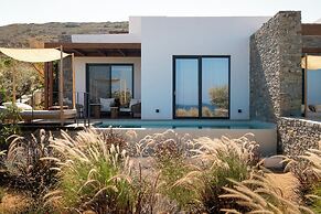 Vione Paros Hotel
