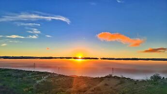 Unique Stargazing Escape With Ocean View