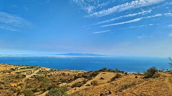 Unique Stargazing Escape With Ocean View