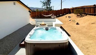 Cozy 2-bedroom Retreat in Joshua Tree