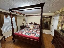 Southern Comfort 8 Bedroom Home