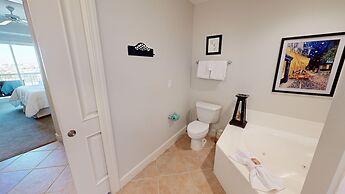 Harbor Landing 802b 2 Bedroom Condo