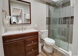 Fp105 Foxpine Hotel Room 1 Bedroom Condo