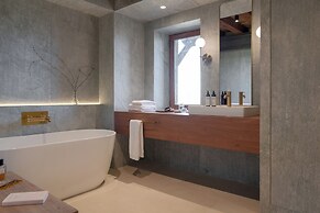 MiHotel - Cité Médiévale de Pérouges
