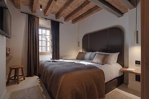 MiHotel - Cité Médiévale de Pérouges