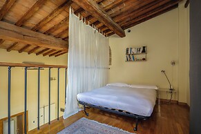 Charming Apartment in Oltrarno