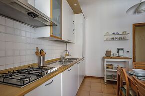 Charming Apartment in Oltrarno