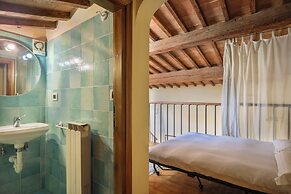 Charming Apartment in Oltrarno