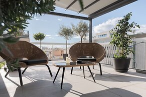 Athens Golden Light Premium Residence