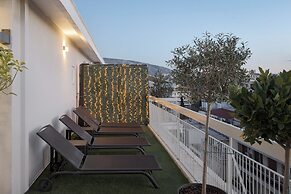 Athens Golden Light Premium Residence
