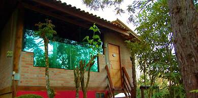 Pousada Pássaro de Fogo