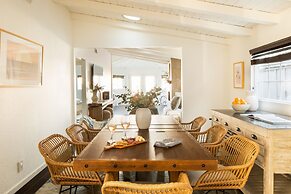 Sand Castle by Avantstay Beach House on Balboa Peninsula w Patio Hot T