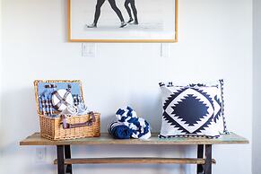 Sand Castle by Avantstay Beach House on Balboa Peninsula w Patio Hot T