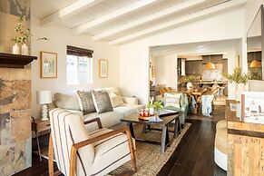 Sand Castle by Avantstay Beach House on Balboa Peninsula w Patio Hot T