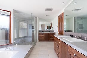 Cathedral by Avantstay Charming Secluded Estate w Sauna Pool Table Vie