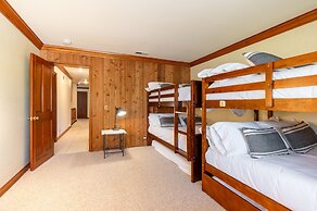 Cathedral by Avantstay Charming Secluded Estate w Sauna Pool Table Vie