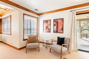 Cathedral by Avantstay Charming Secluded Estate w Sauna Pool Table Vie