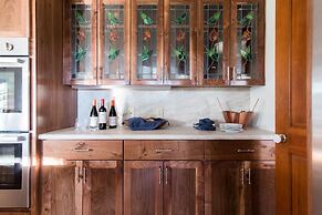 Cathedral by Avantstay Charming Secluded Estate w Sauna Pool Table Vie