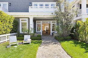 Crystal Cove by Avantstay Gorgeous Charming Newport Home