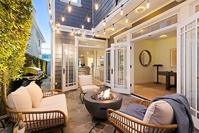 Crystal Cove by Avantstay Gorgeous Charming Newport Home