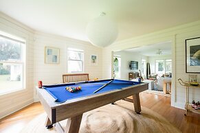 Jessamine by Avantstay Picture Perfect Home w Stunning Backyard