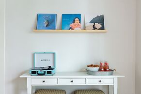 Jessamine by Avantstay Picture Perfect Home w Stunning Backyard