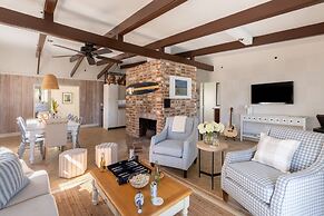 Sandpiper by Avantstay Gorgeous Beachside Home w Spacious Yard Chic De