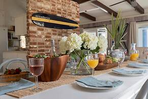 Sandpiper by Avantstay Gorgeous Beachside Home w Spacious Yard Chic De