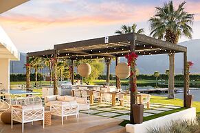 Buena Vista by Avantstay Massive Outdoor Oasis w Pool Spa Firepit