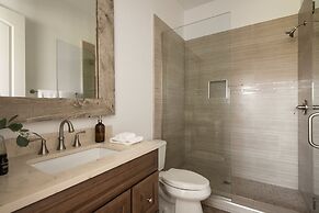 Buena Vista by Avantstay Massive Outdoor Oasis w Pool Spa Firepit