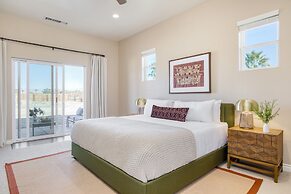 Buena Vista by Avantstay Massive Outdoor Oasis w Pool Spa Firepit