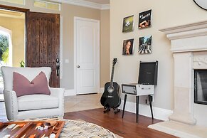 Bear Bridge by Avantstay Hilltop Haven in Temecula w Views Putting Gre