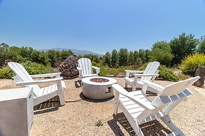 Bear Bridge by Avantstay Hilltop Haven in Temecula w Views Putting Gre