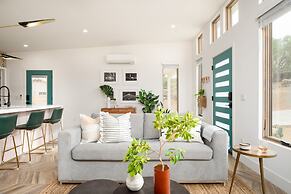 Chicory by Avantstay Modern Desert Retreat w Hot Tub