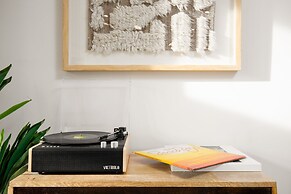 Chicory by Avantstay Modern Desert Retreat w Hot Tub