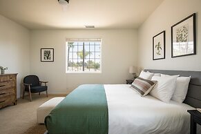 Villa Verdot by Avantstay Spectacular 6 BR Estate w Pool Hot Tub Tenni