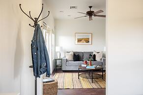 Villa Verdot by Avantstay Spectacular 6 BR Estate w Pool Hot Tub Tenni