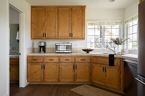 Villa Verdot by Avantstay Spectacular 6 BR Estate w Pool Hot Tub Tenni