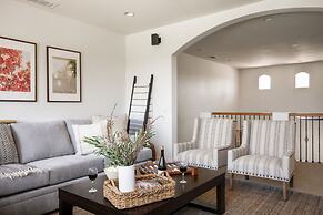 Villa Verdot by Avantstay Spectacular 6 BR Estate w Pool Hot Tub Tenni