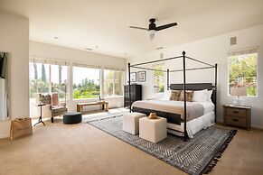 Villa Verdot by Avantstay Spectacular 6 BR Estate w Pool Hot Tub Tenni