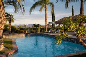 Villa Verdot by Avantstay Spectacular 6 BR Estate w Pool Hot Tub Tenni